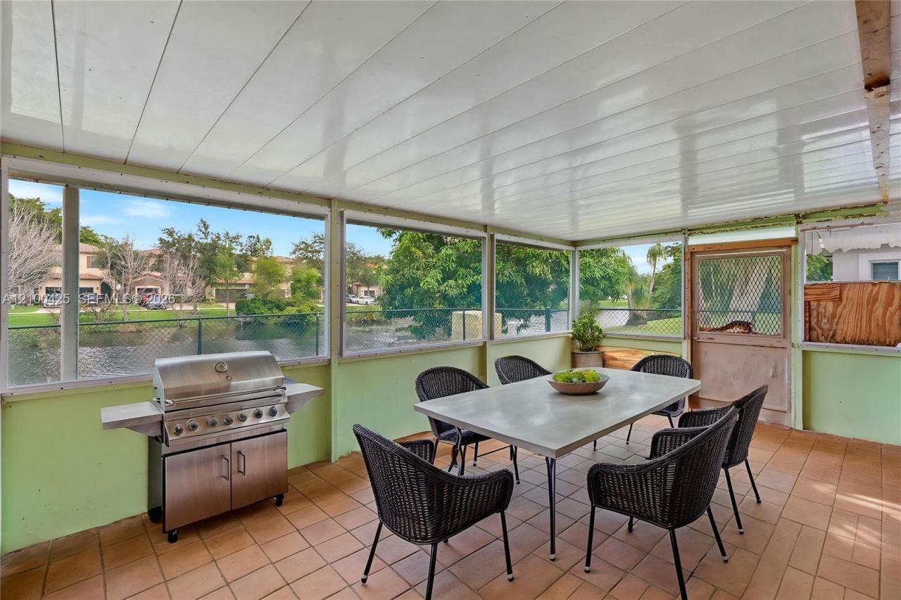 4711 NW 58th St , Tamarac, FL 33319 Photo