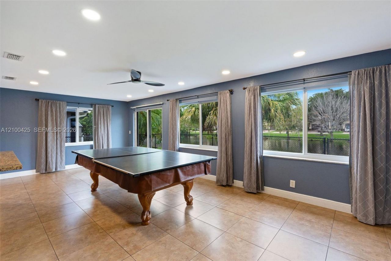 4711 NW 58th St , Tamarac, FL 33319 Photo
