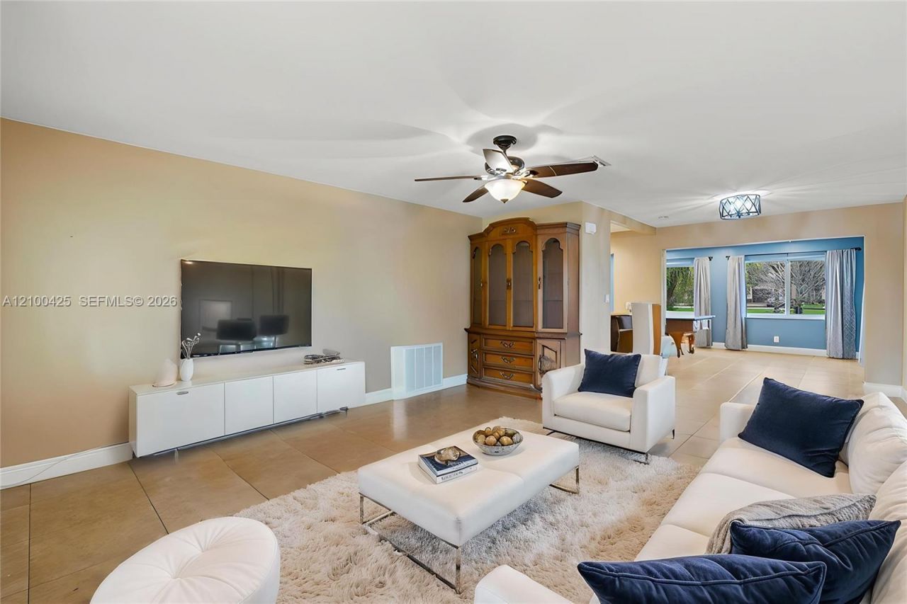 4711 NW 58th St , Tamarac, FL 33319 Photo