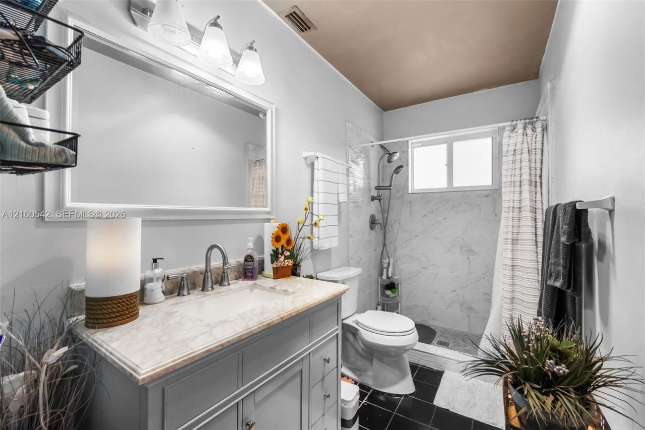 6005 SW 64th Pl , South Miami, FL 33143 Photo