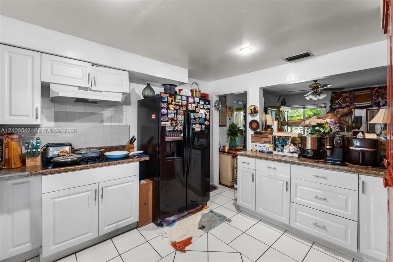 6005 SW 64th Pl , South Miami, FL 33143 Photo