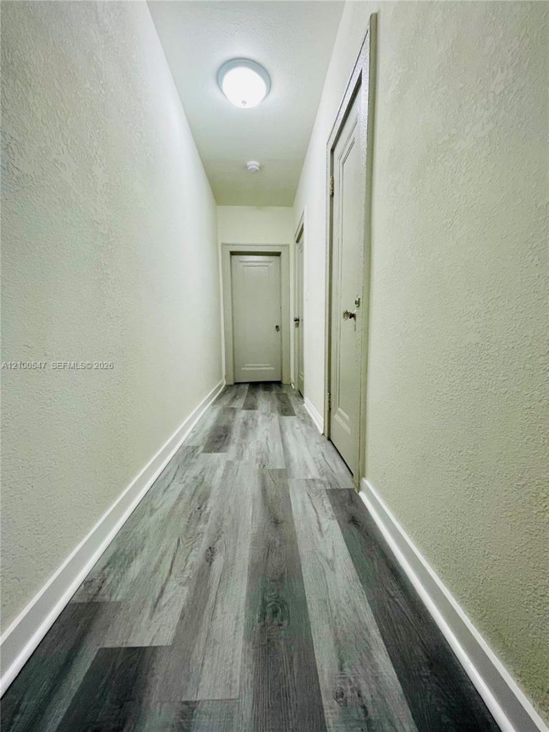442 SW 10th Ave , Unit 1, Miami, FL 33130 Photo