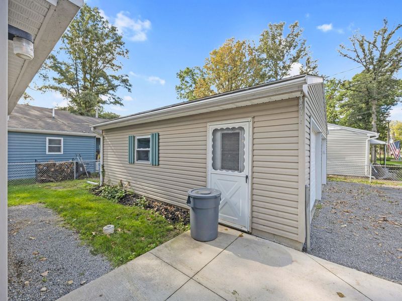 9548 E Lakeshore Drive, Huntsville, OH 43324 Photo 4