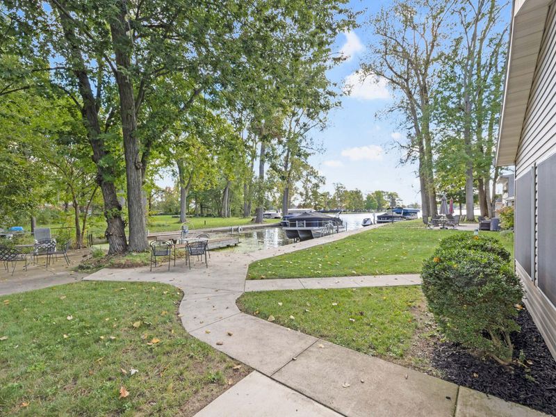 9548 E Lakeshore Drive, Huntsville, OH 43324 Photo 8