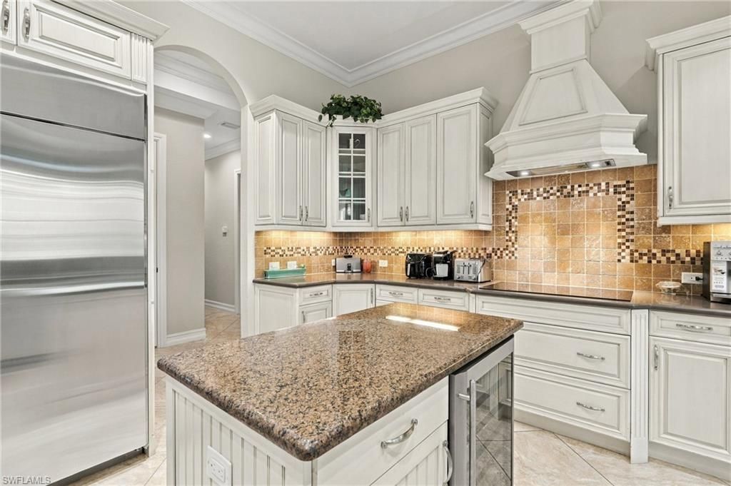 6590 Costa Cir , Naples, FL 34113 Photo