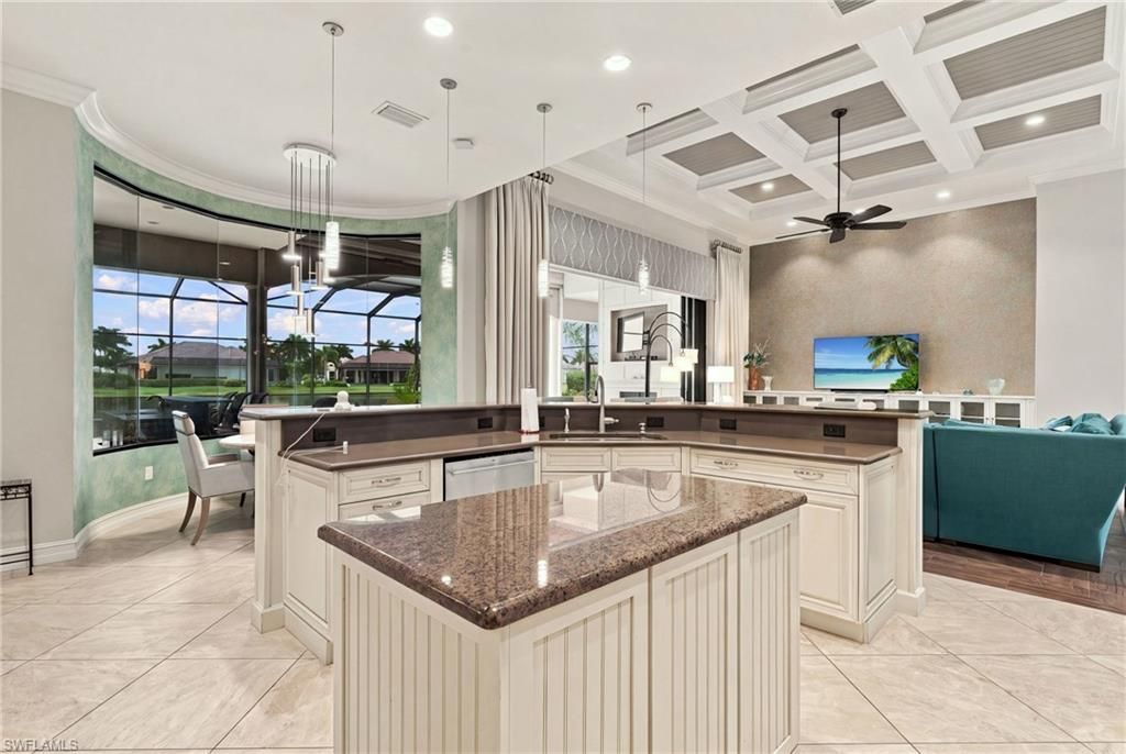 6590 Costa Cir , Naples, FL 34113 Photo