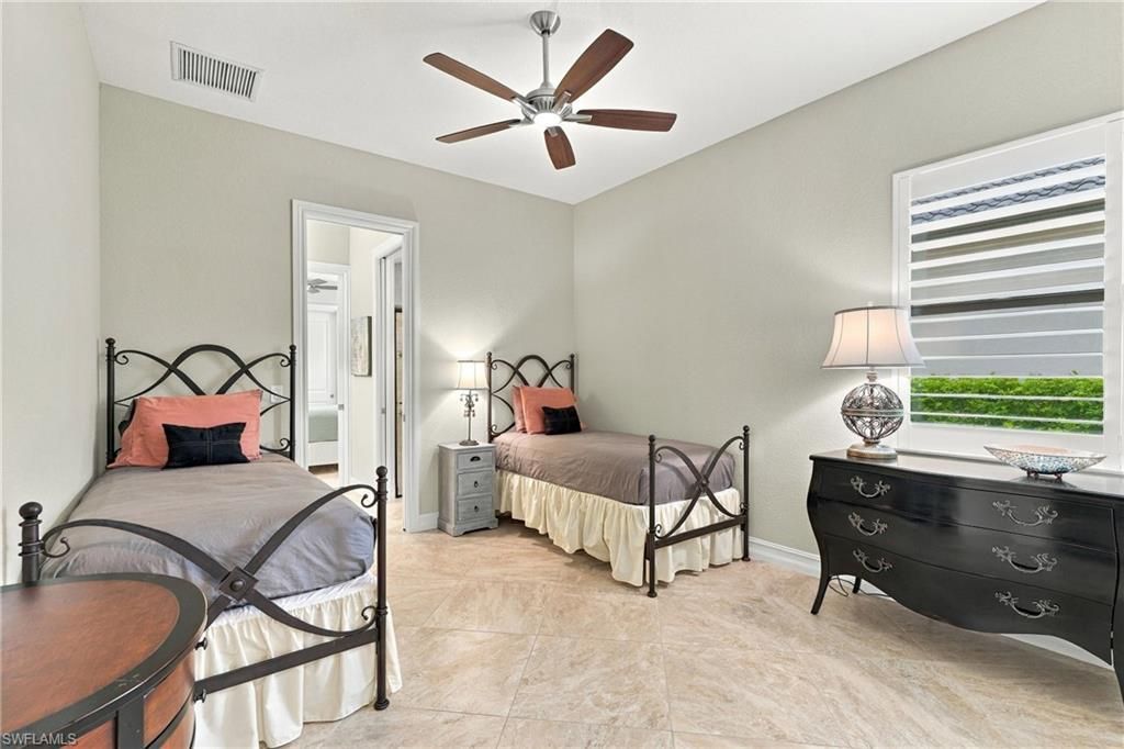 6590 Costa Cir , Naples, FL 34113 Photo