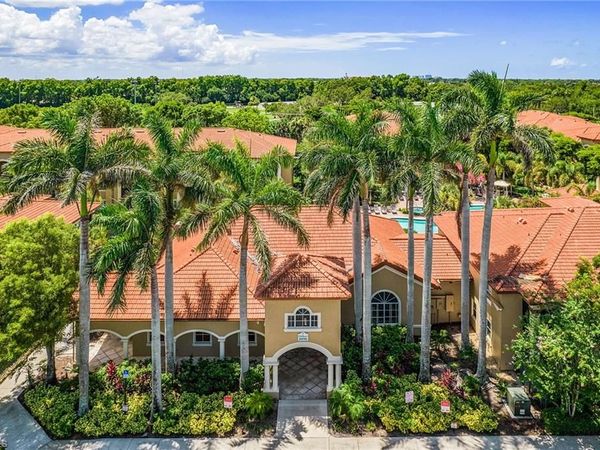 8920 Colonnades CT E, Unit 524, BONITA SPRINGS, FL 34135