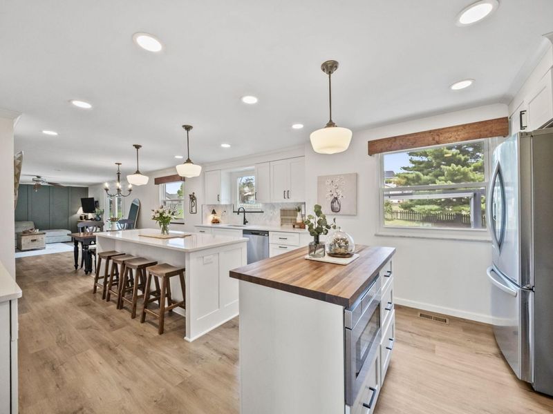154 Helmbright Court, Columbus, OH 43230 Photo 6