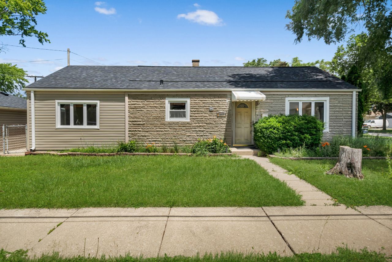 1446 Everett Avenue, Des Plaines, IL 60018 Main Photo