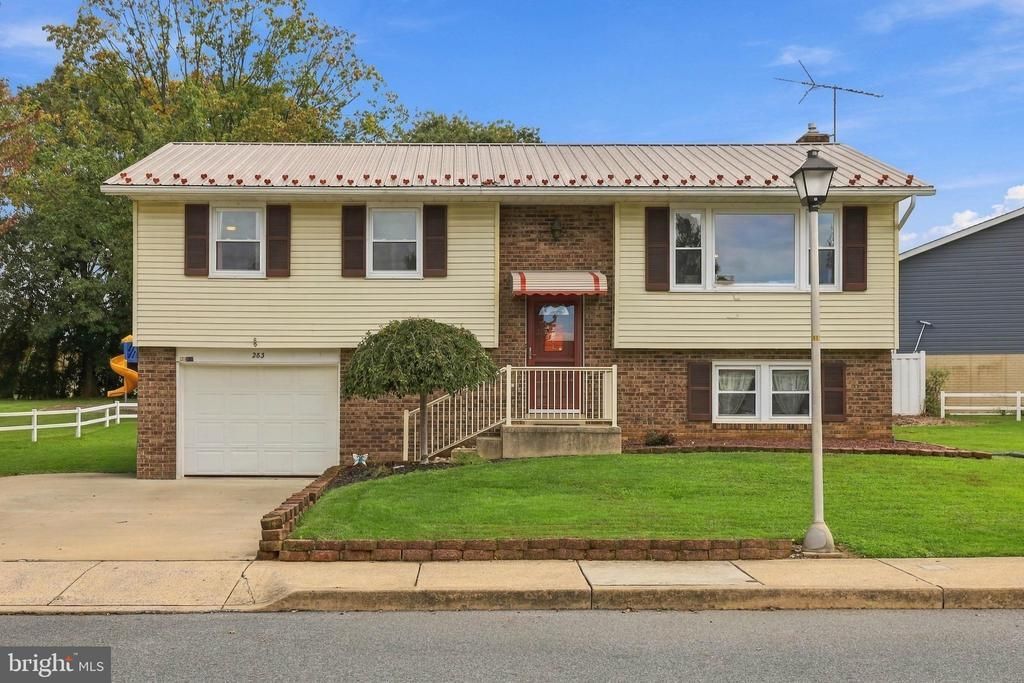 283 BOOMERANG DRIVE , EPHRATA, PA 17522