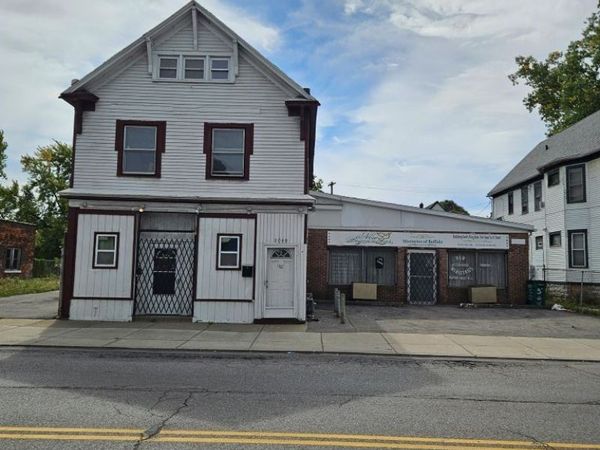 1047 E Ferry Street , Buffalo, NY 14211
