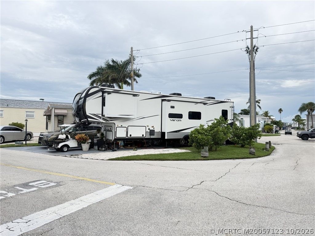 1027 Nettles Boulevard , Jensen Beach, FL 34957 Photo
