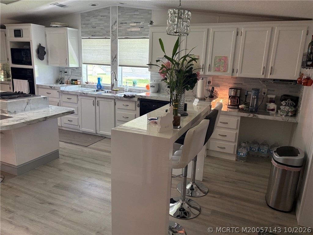 2474 SW Versailles Terrace , Stuart, FL 34997 Photo