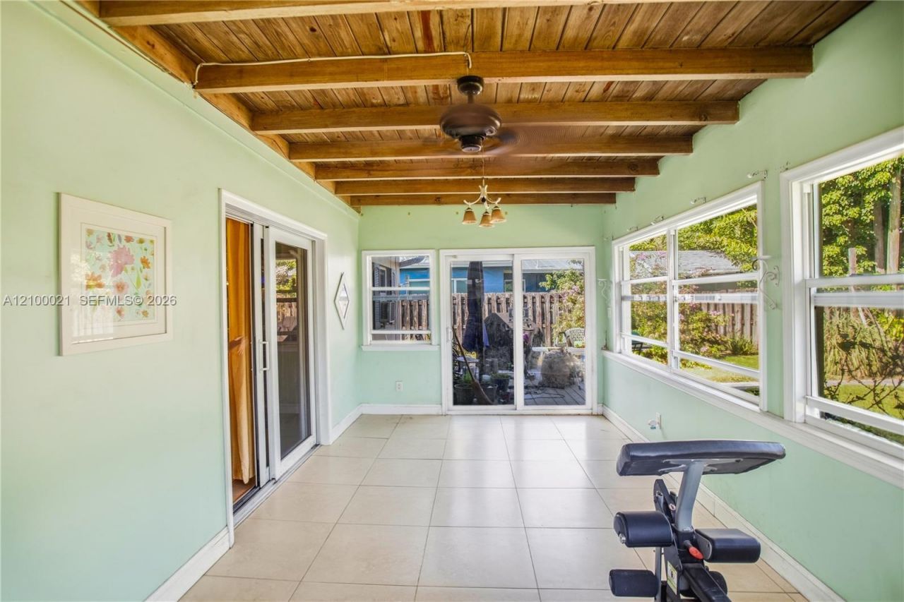 1228 SW 1st Ter , Pompano Beach, FL 33060 Photo