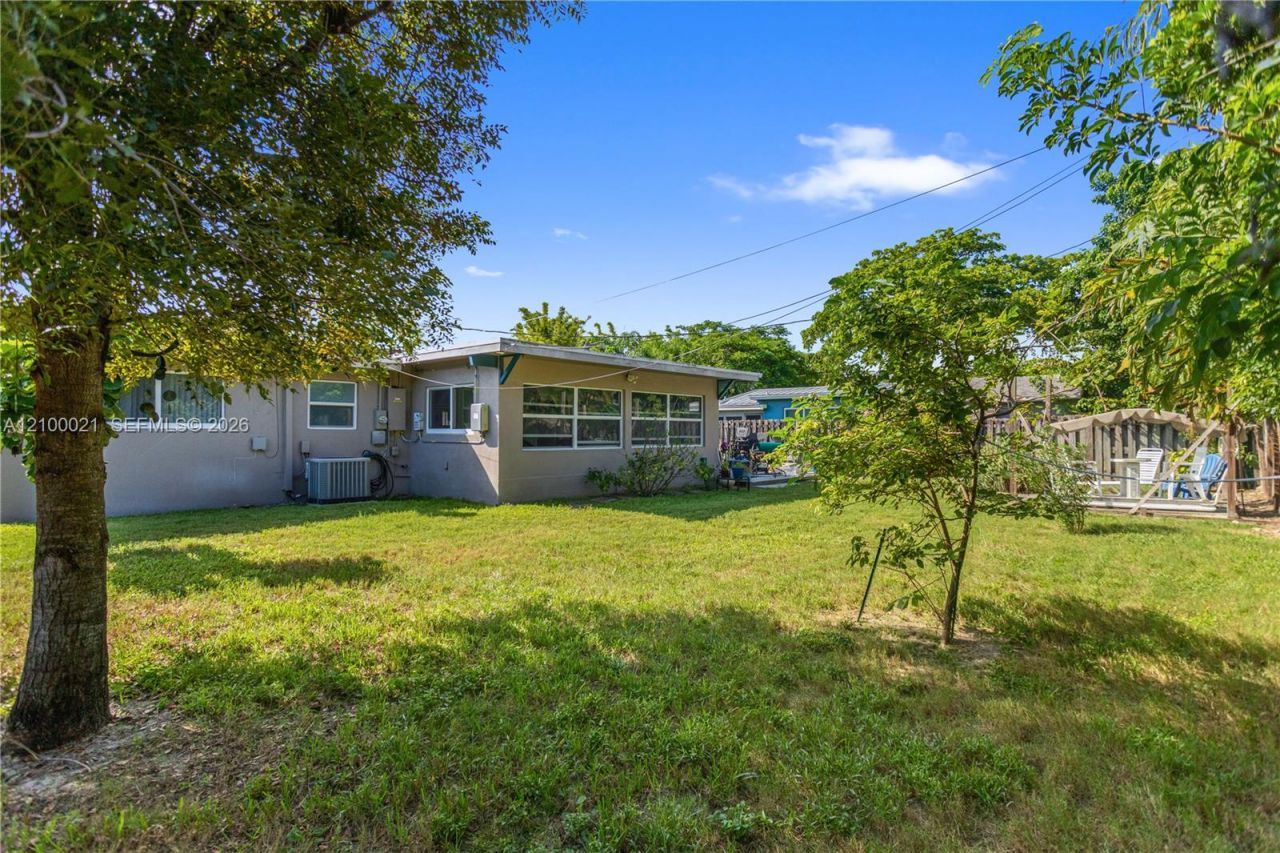 1228 SW 1st Ter , Pompano Beach, FL 33060 Photo