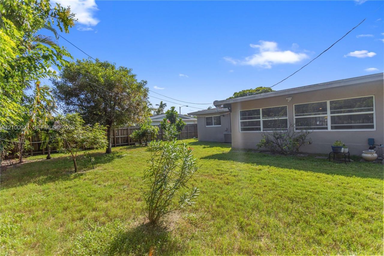 1228 SW 1st Ter , Pompano Beach, FL 33060 Photo