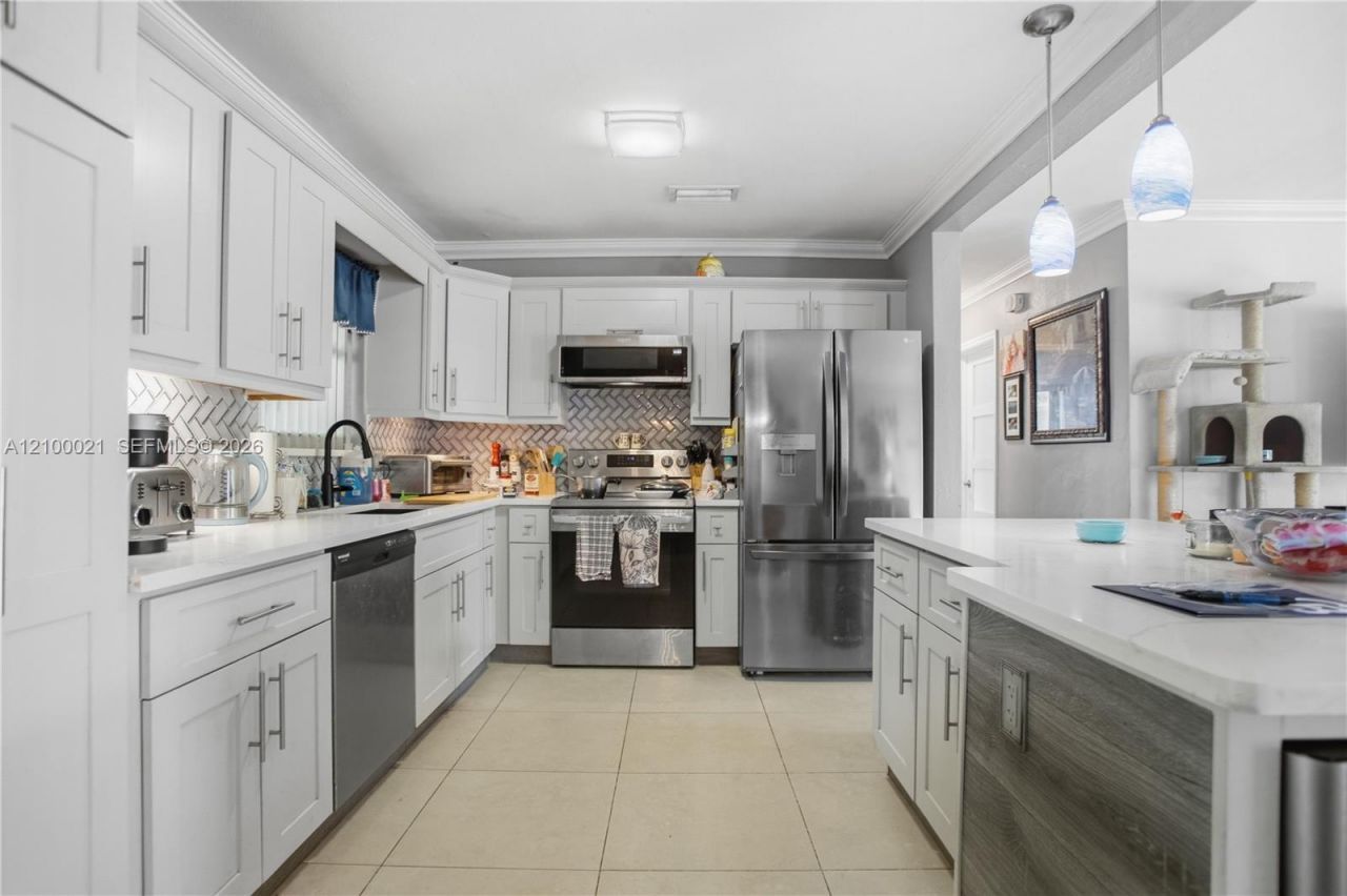 1228 SW 1st Ter , Pompano Beach, FL 33060 Photo