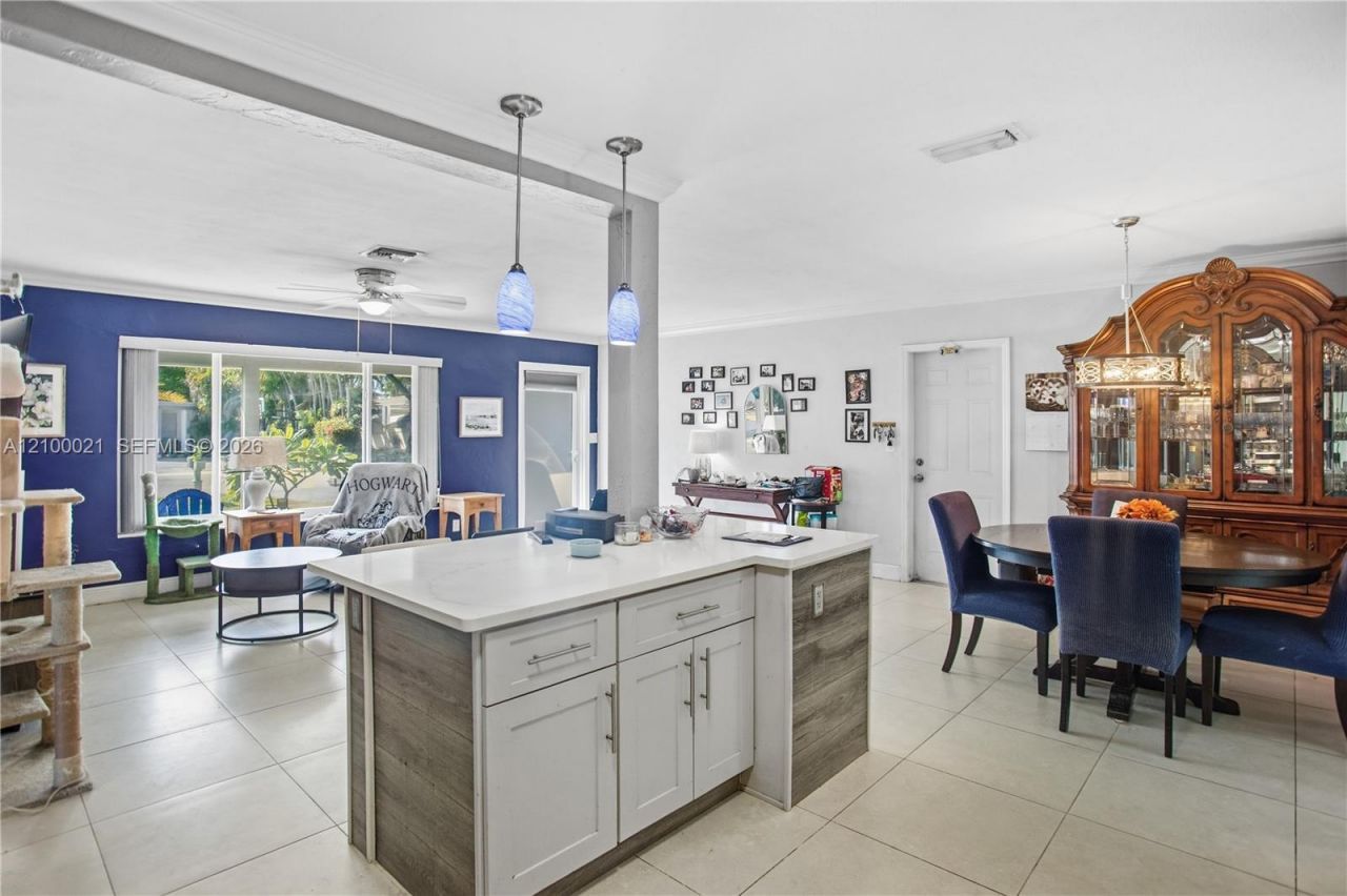 1228 SW 1st Ter , Pompano Beach, FL 33060 Photo