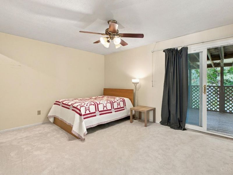 5686 Farm Field Drive, Deerfield Township, OH 45040 Photo 10