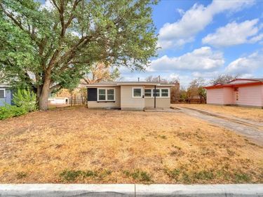 5528 Rickenbacker Place, Fort Worth, TX 76112