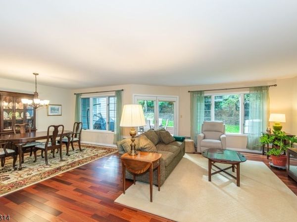 115 Ridge Dr, Montville, NJ 07045
