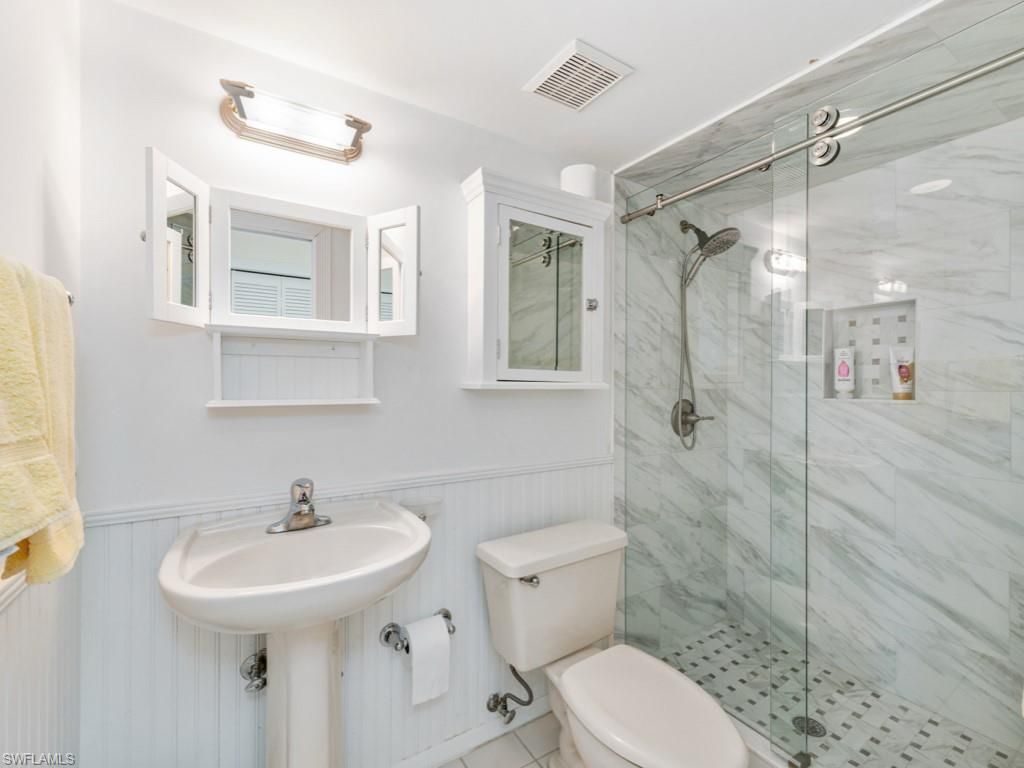 640 2nd St S, Unit 2, Naples, FL 34102 Photo