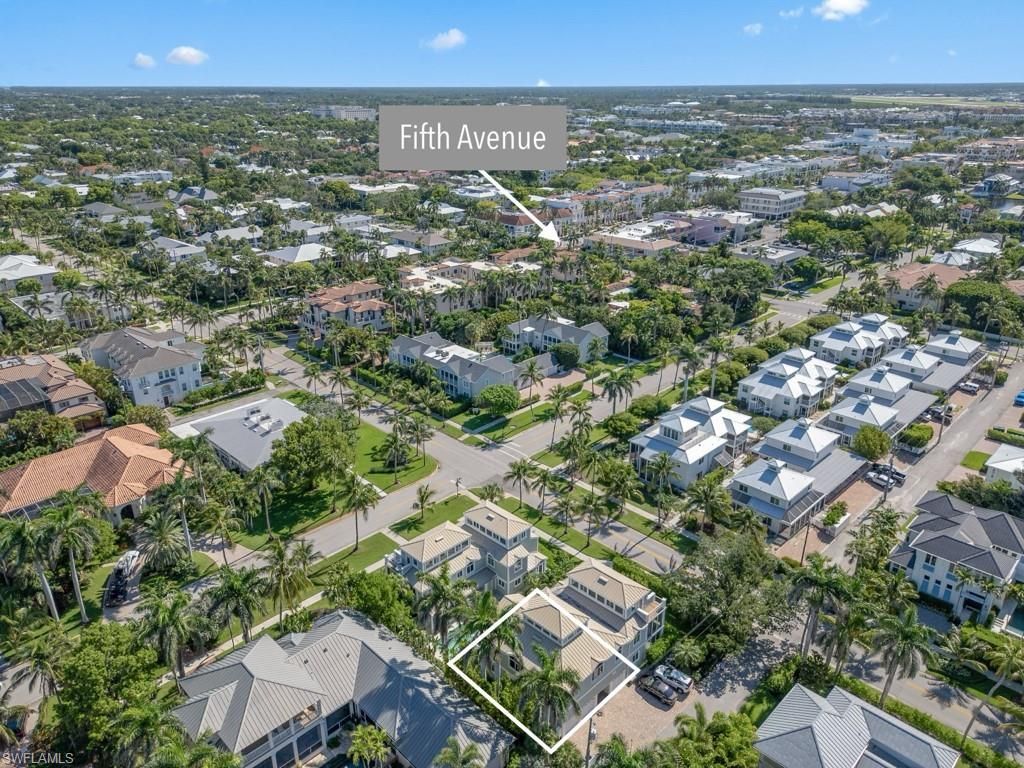 640 2nd St S, Unit 2, Naples, FL 34102 Photo