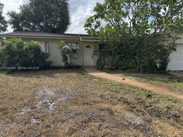 650 SW SW 68th Blvd , Pembroke Pines, FL 33023
