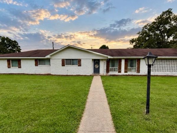 1982 National Guard Rd., Columbia, MS 39429