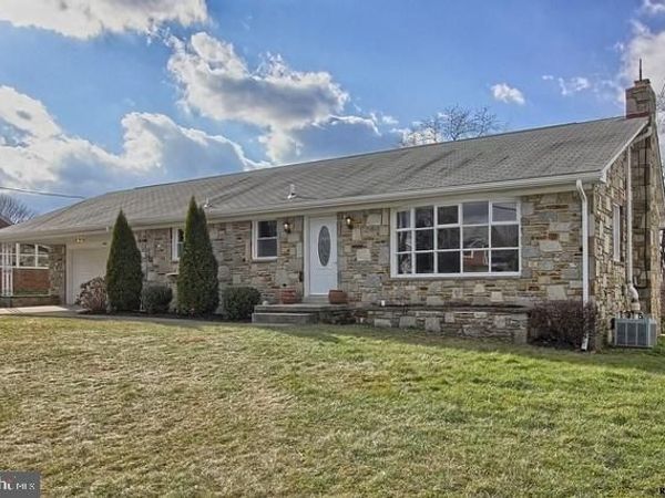 2029 GRANDVIEW ROAD , HANOVER, PA 17331