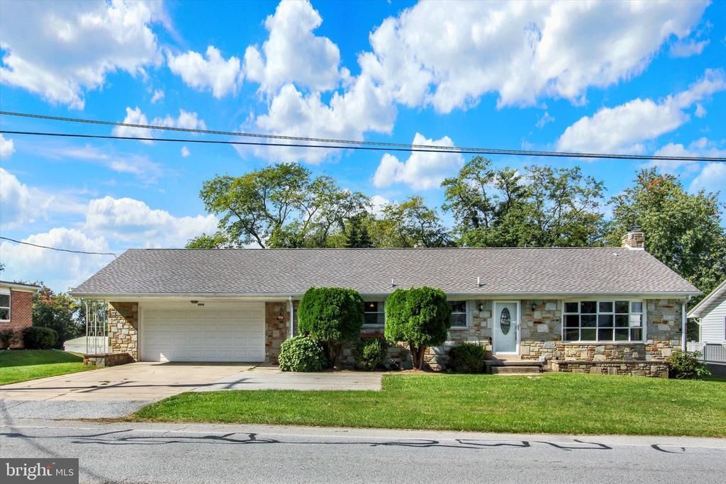 2029 GRANDVIEW ROAD, HANOVER, PA 17331