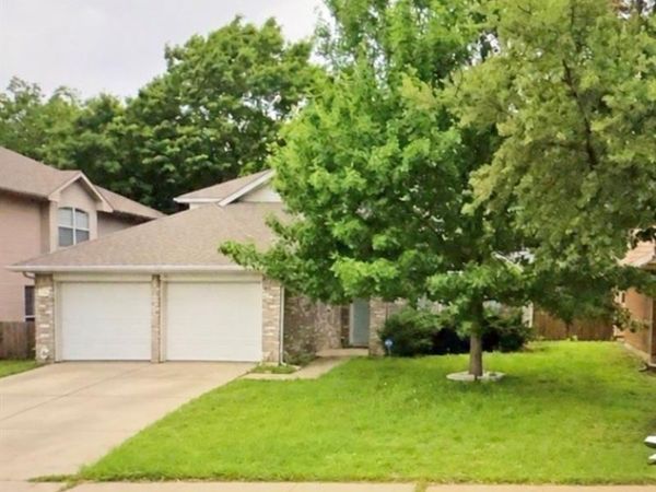 1808 Sunflower Lane, Lewisville, TX 75077