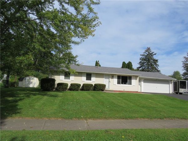 27 Jamee Lane , Rochester, NY 14606