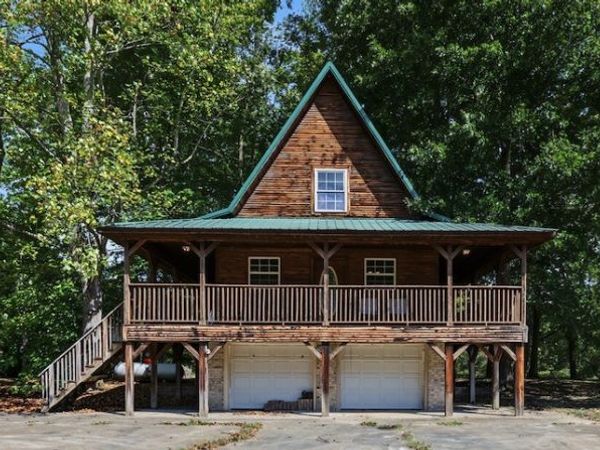82 N Olivia Ln , Ethridge, TN 38456