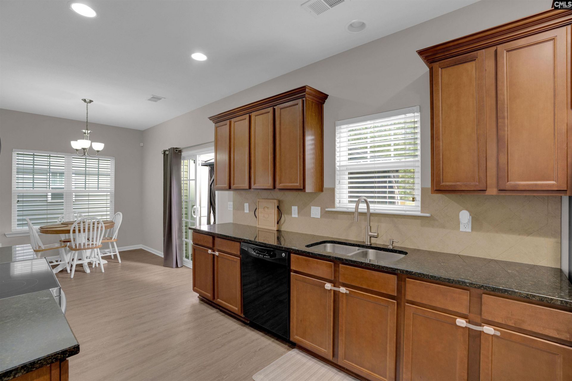 211 Chestnut Oak Lane Photo 15