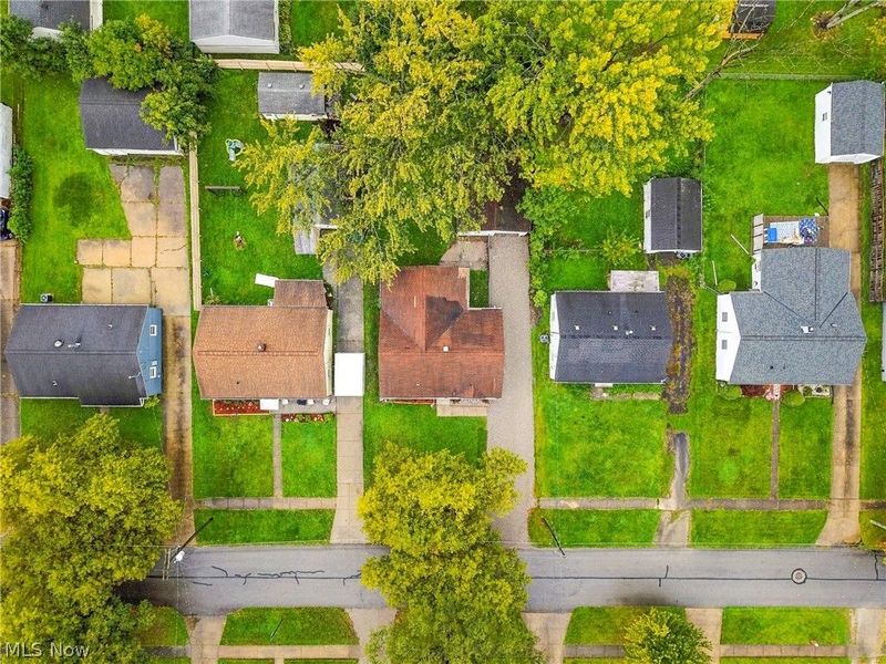 330 Roosevelt Avenue, Elyria, OH 44035 Photo 32
