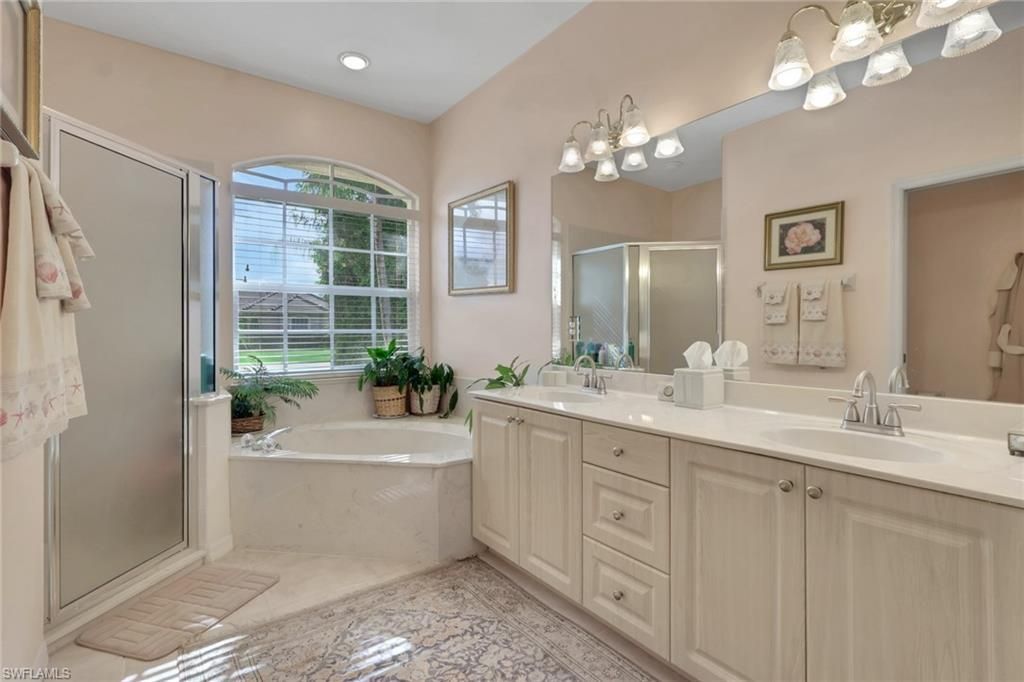 28380 Del Lago Way, Bonita Springs, FL 34135 Photo