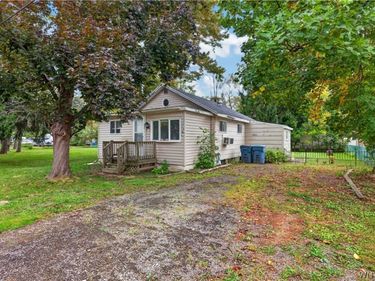 9387 Jamestown Street, Angola, NY 14006