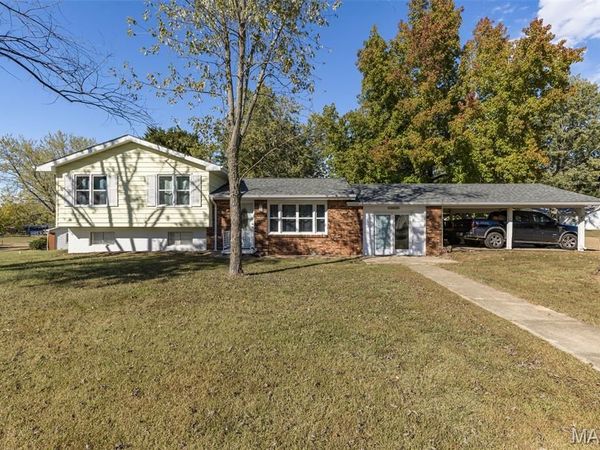 801 Sherwood Drive, Bismarck, MO 63624
