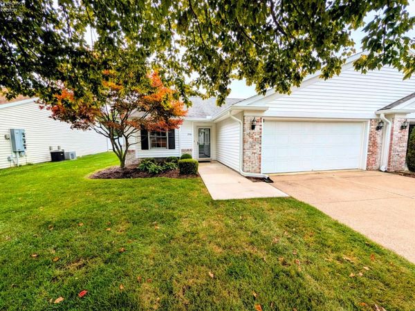 206 Lisa Ann Drive, Huron, OH 44839