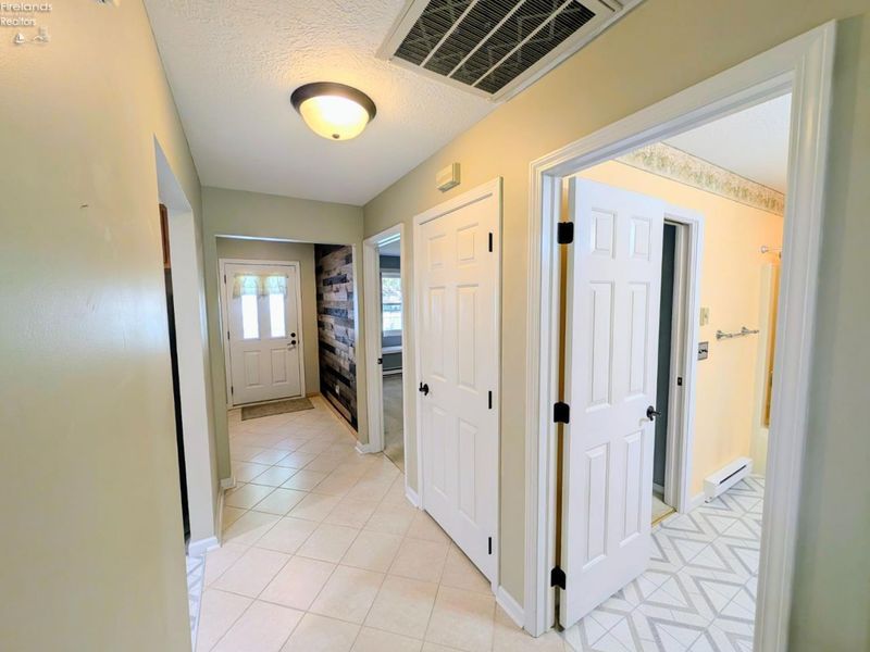 206 Lisa Ann Drive, Huron, OH 44839 Photo 25