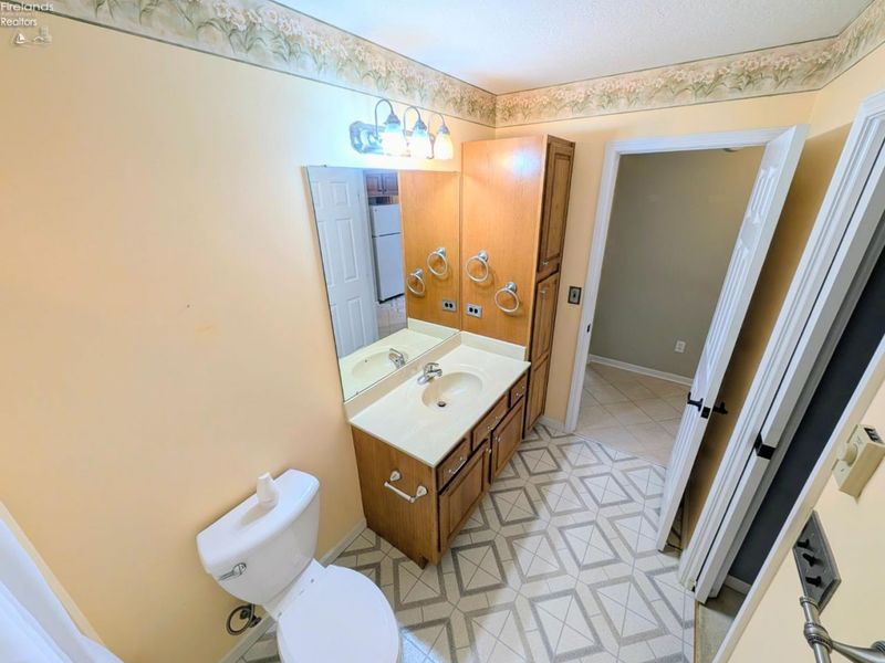 206 Lisa Ann Drive, Huron, OH 44839 Photo 27