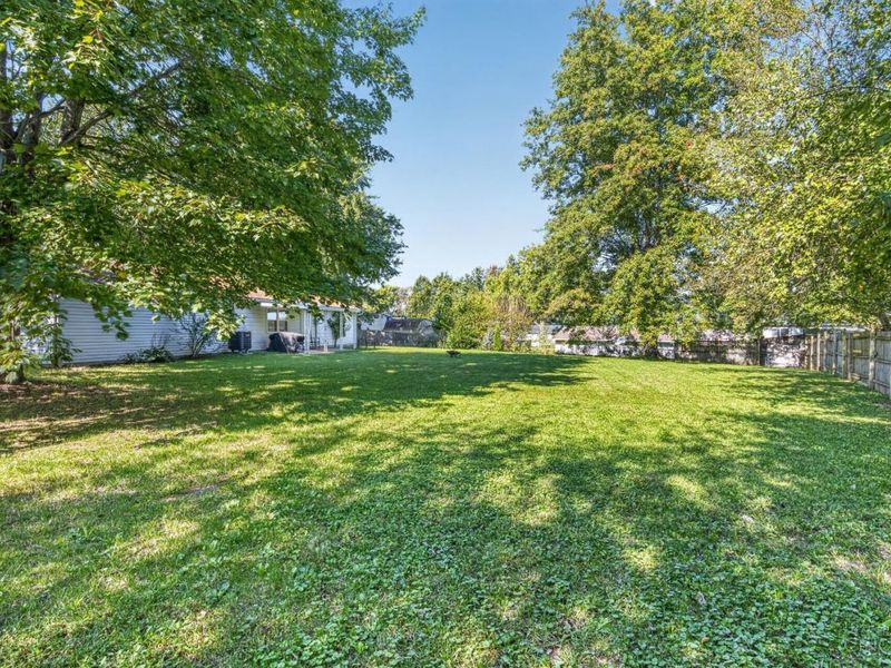 1504 Royal Oak Court, Goshen Township, OH 45140 Photo 16