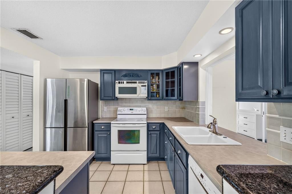 3175 Boca Ciega Dr, Unit C5, Naples, FL 34112 Photo