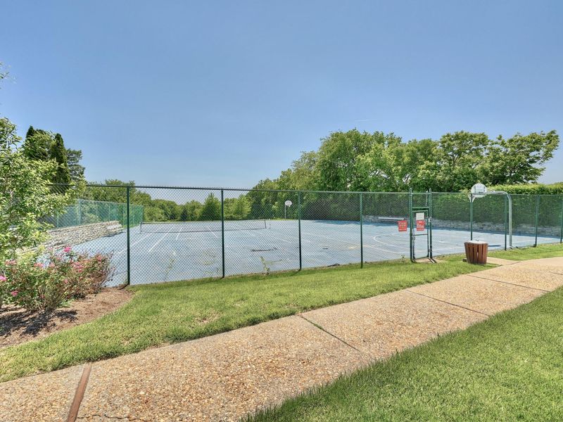 4050 Edgelake Court, Villa Hills, KY 41017 Photo 6