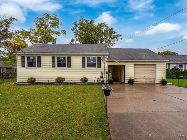 52 Allison Drive, Buffalo, NY 14225
