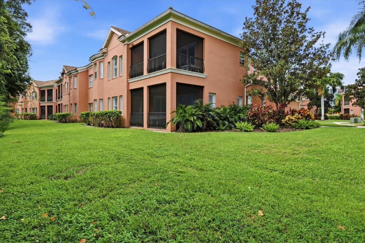 5505 46th Court W, Unit 601, Bradenton, FL 34210 Photo