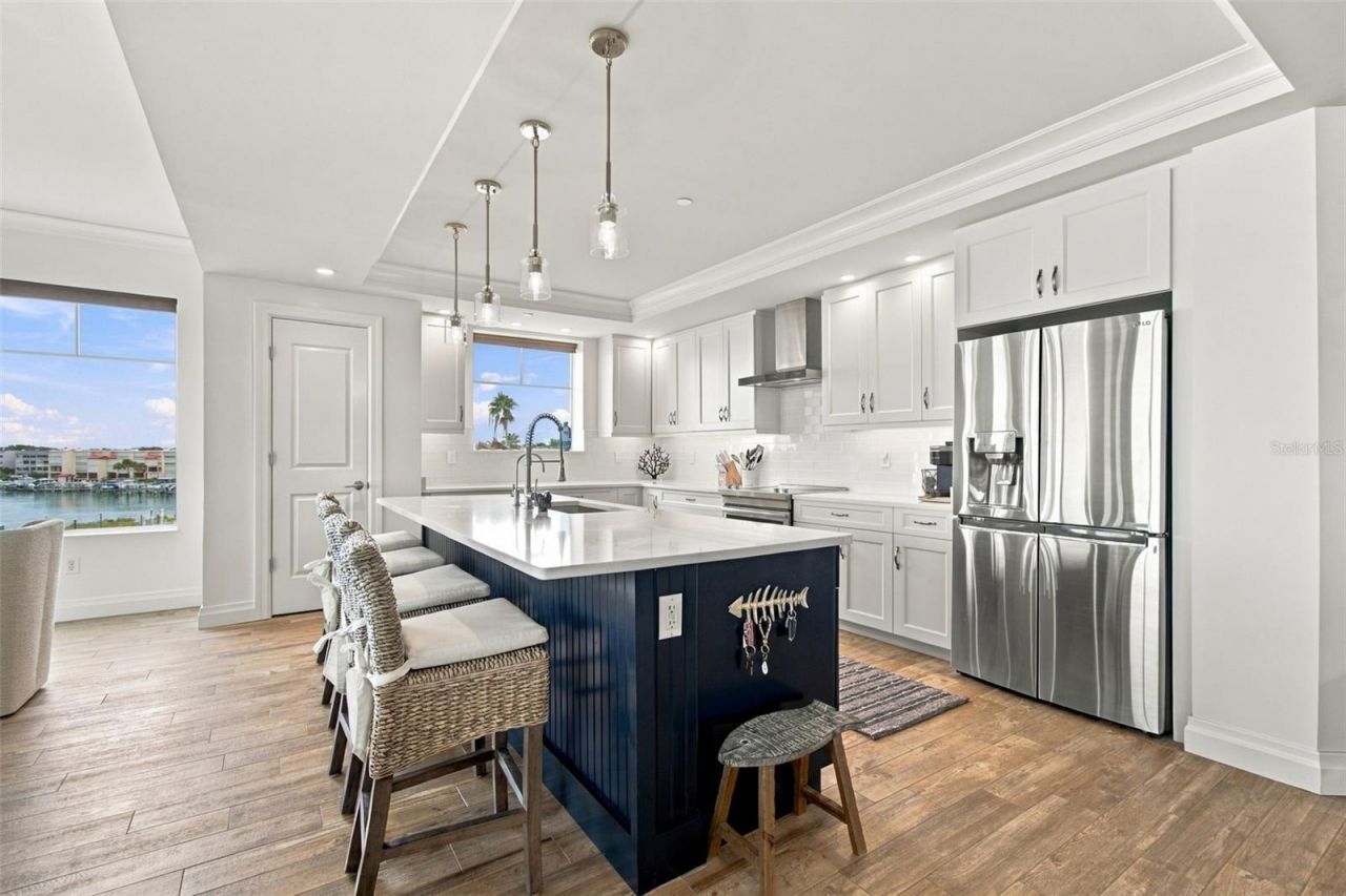 650 Collany Road, Unit 406, Tierra Verde, FL 33715 Photo