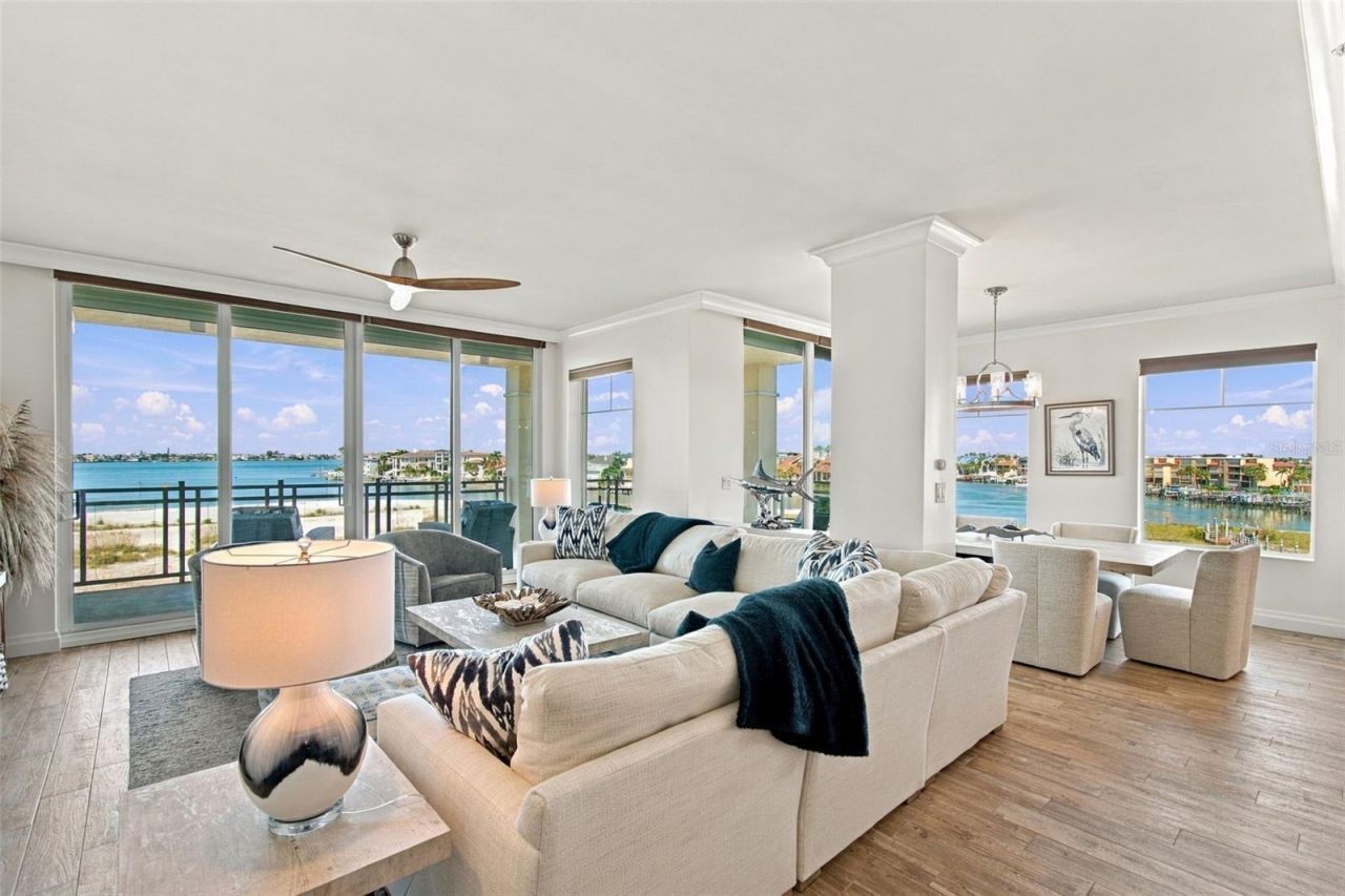 650 Collany Road, Unit 406, Tierra Verde, FL 33715 Photo